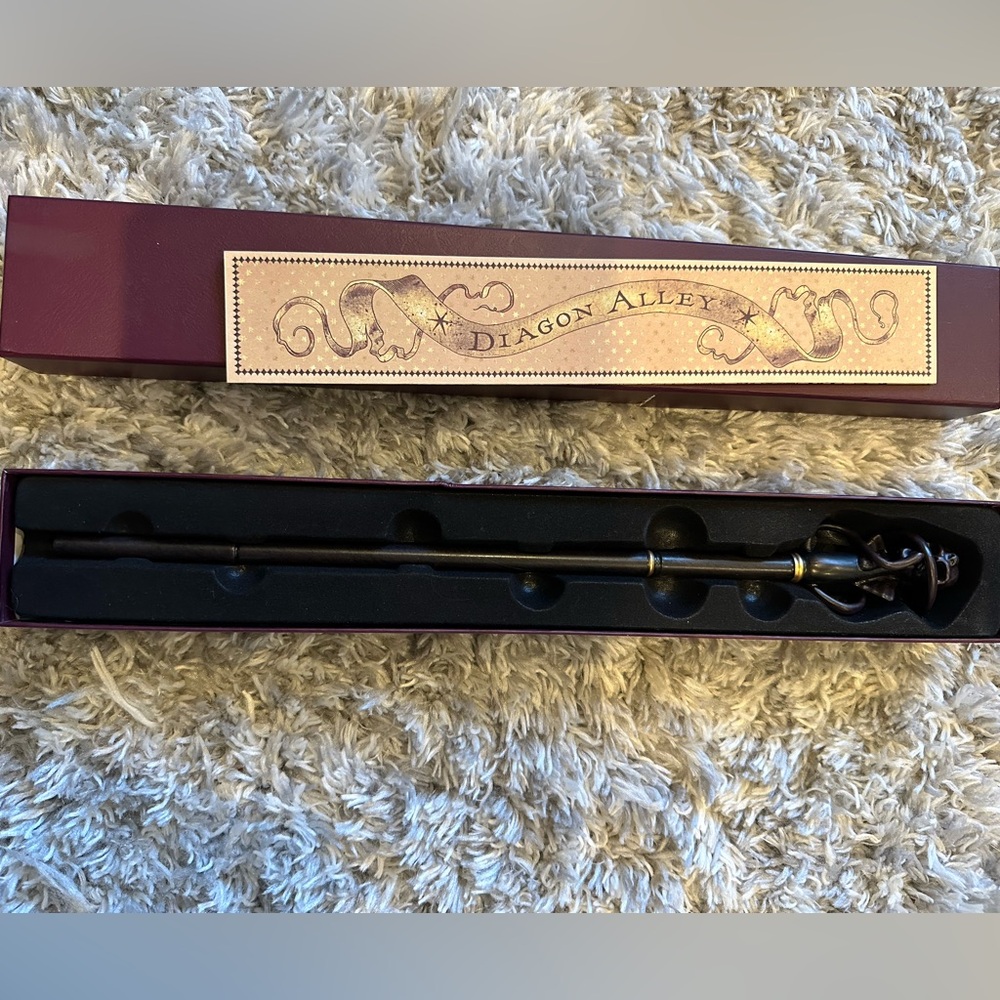 Harry Potter Universal Studios Interactive Death Eater Wand W/ Box